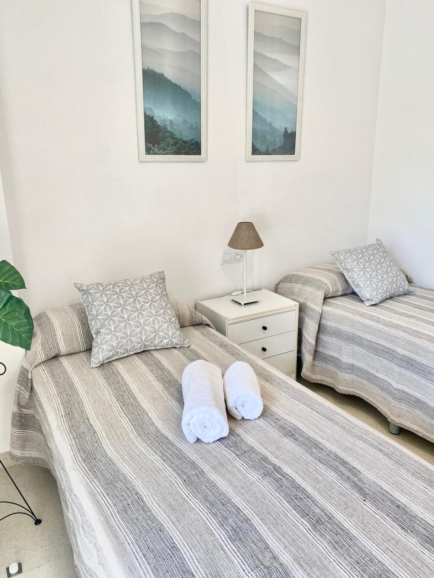 Appartement Teatinos Pool *